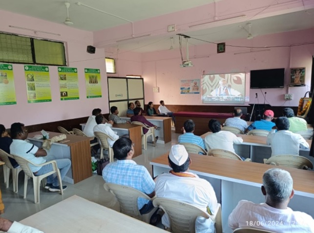 Webcasting-of-17th-Installment-of-PM-Kisan-at-KVK-Mohol-on-18.06.2024